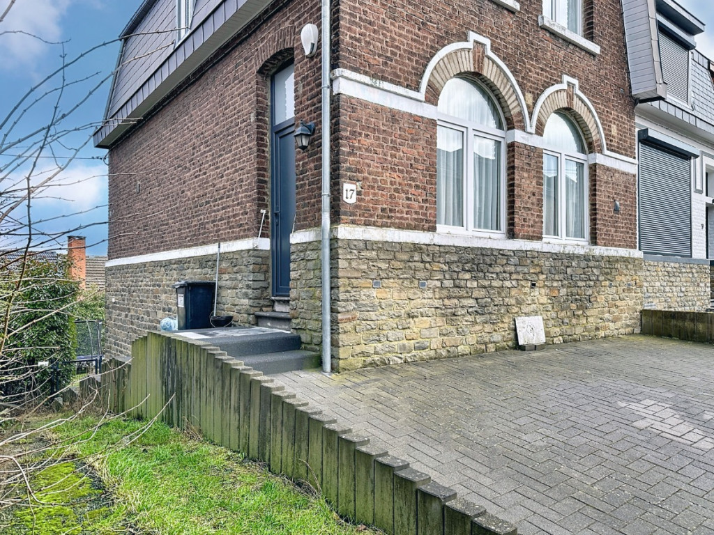 Avenue Defuisseaux - 17 - - 4100