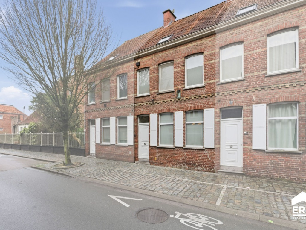 Hoogstraat - 6 - - 8800