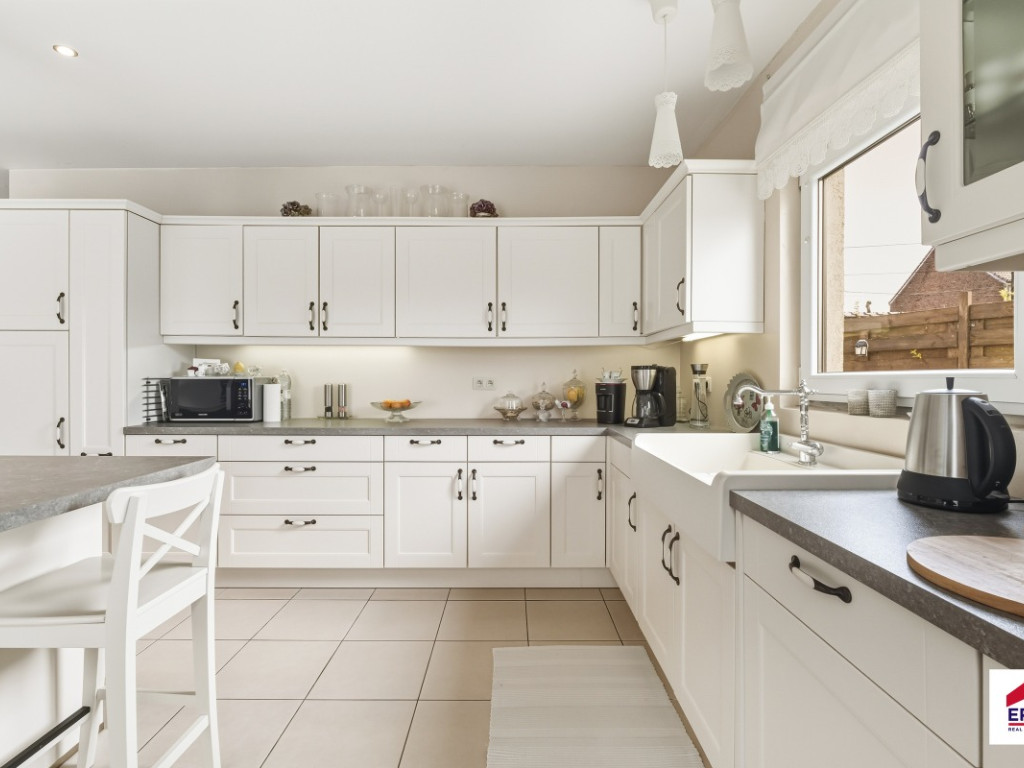 Chaussée de Roeulx - 379 - - 7060