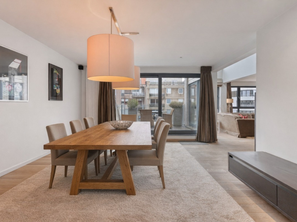 Nicolas Mengélaan - 17 - 51 - 8301