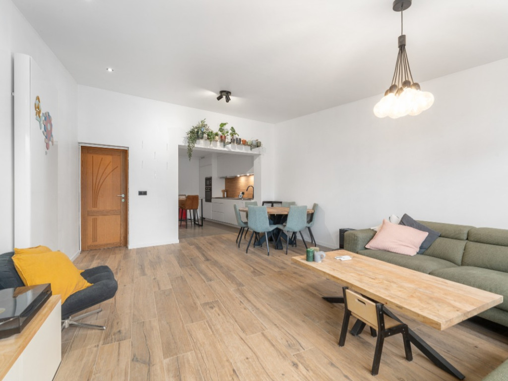 Kruisbeeldstraat - 21 - - 9220