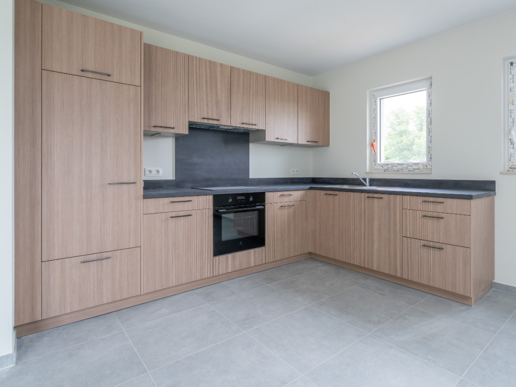 Route de Neufchâteau - 410 - 022 - 6700