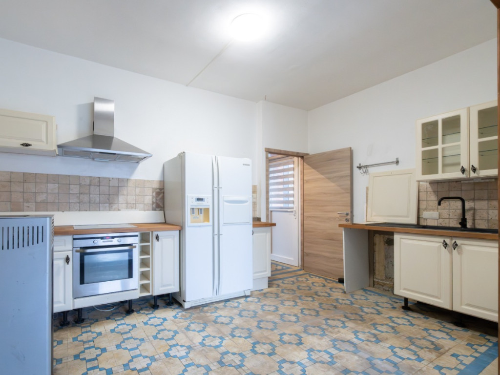 Rue des Chasseurs Ardennais - 16 - - 6880