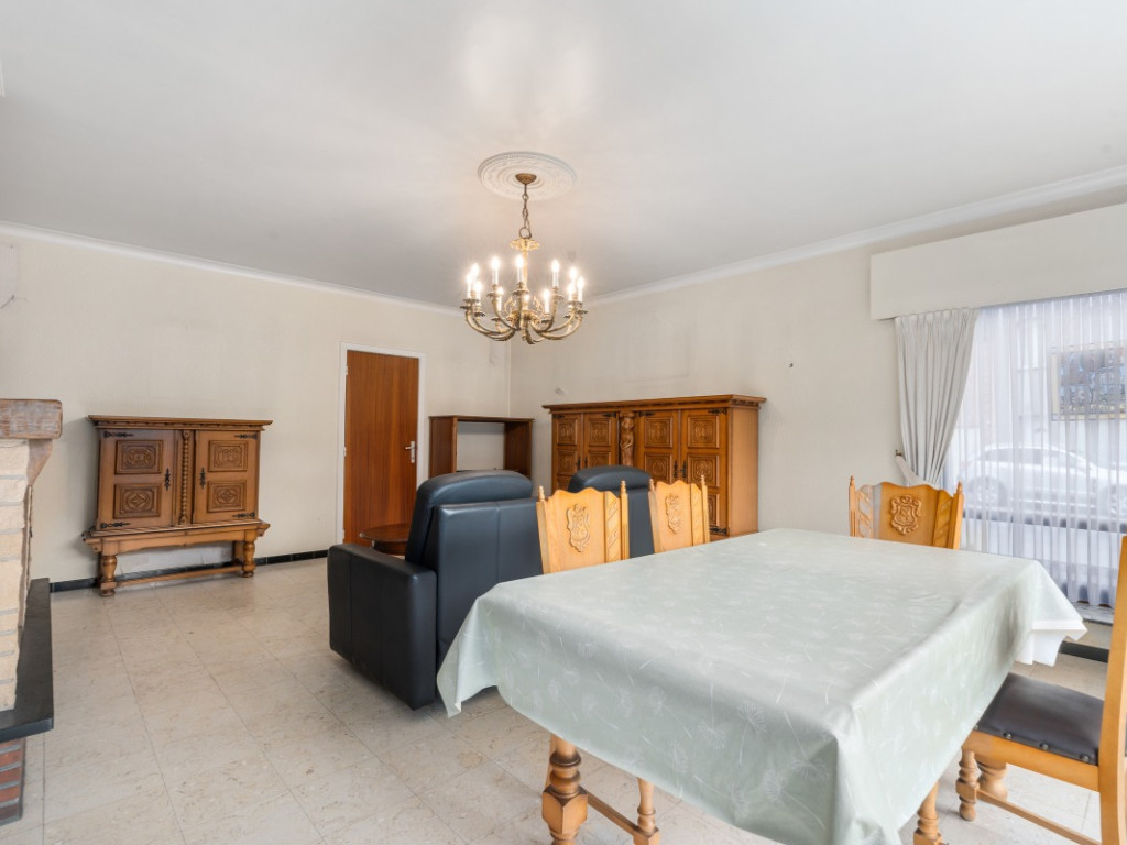 Loverstraat - 19 - - 8710