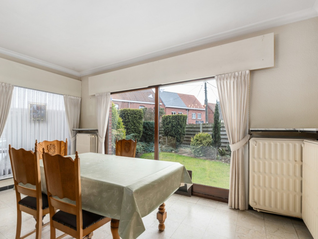 Loverstraat - 19 - - 8710