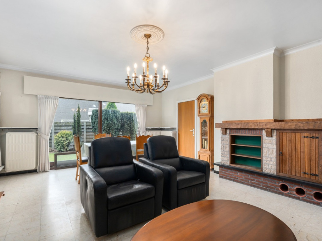 Loverstraat - 19 - - 8710