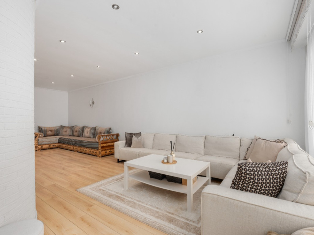 Kloosterstraat - 27 - - 2660