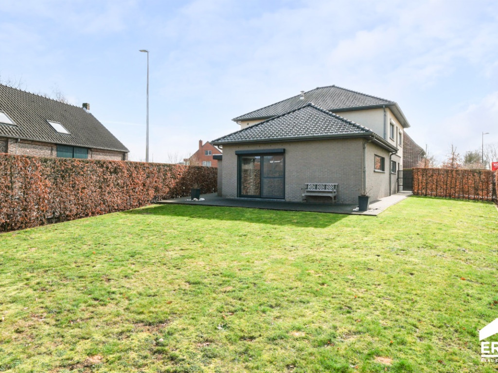 Marktplein - 17 - - 3941