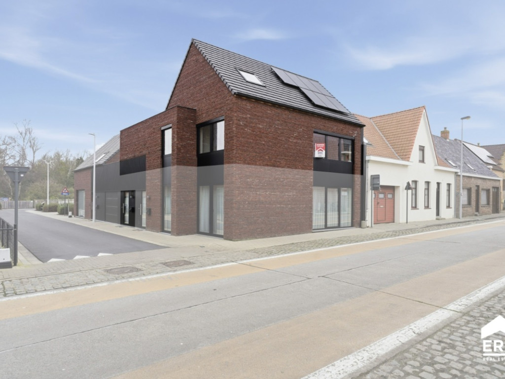 Mézières-en-Brenneplein - 13 - - 8978