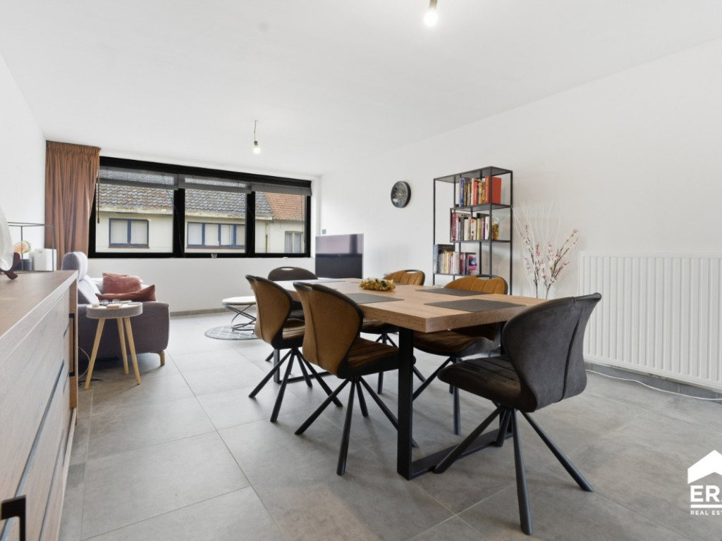 Mézières-en-Brenneplein - 13 - - 8978