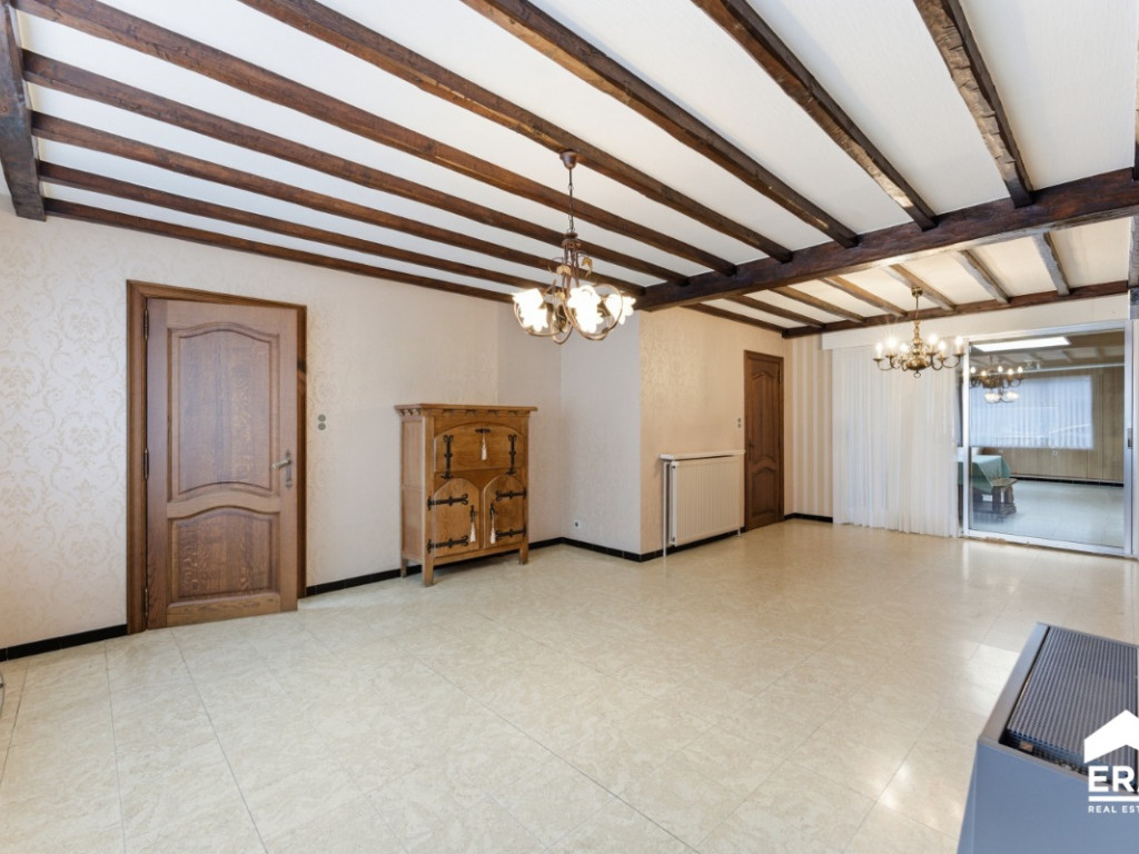 Mandellaan - 315 - - 8800