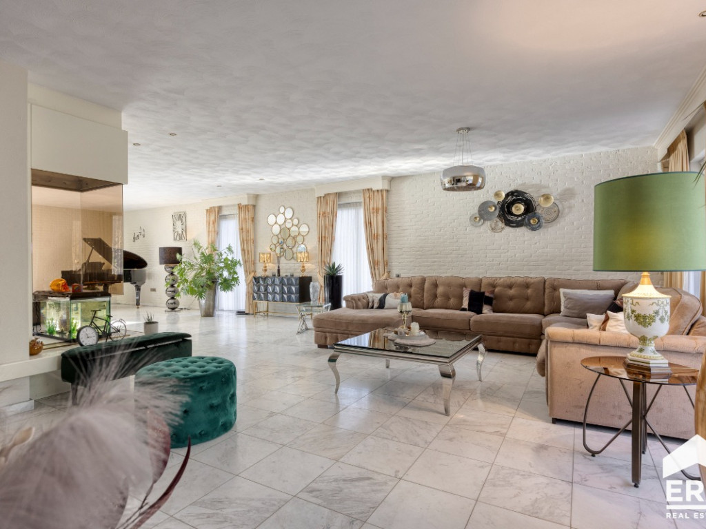 Slipstraat - 61 - - 3930