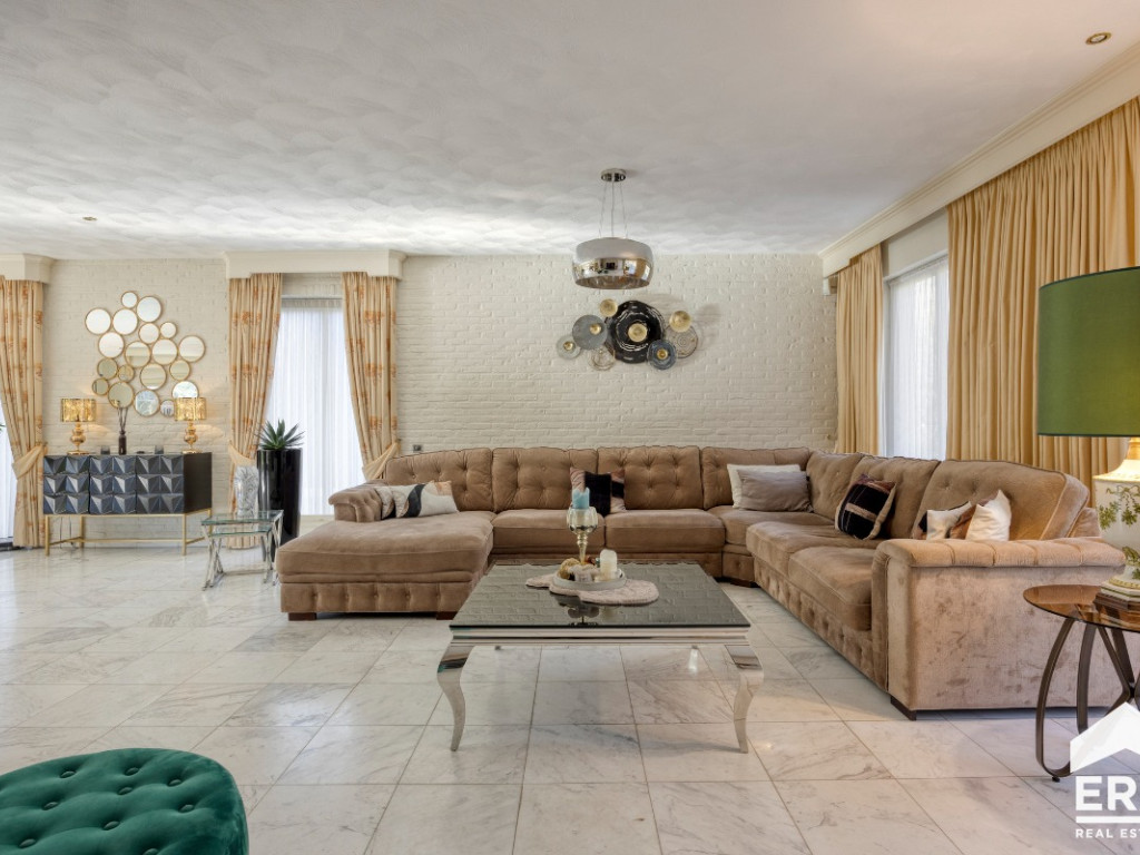 Slipstraat - 61 - - 3930