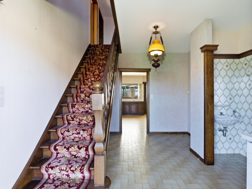 Burgweg - 24 - - 8647