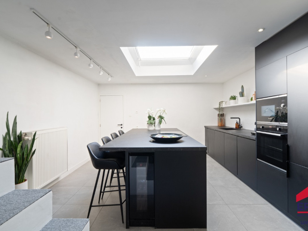 Bredestraat - 62 - - 9300