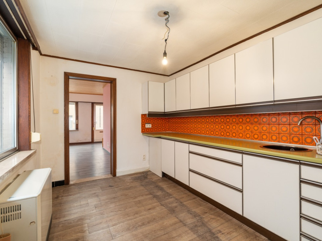 Staakstraat - 150 - - 9960