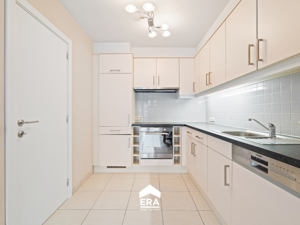 Stationsstraat - 27 - - 9900