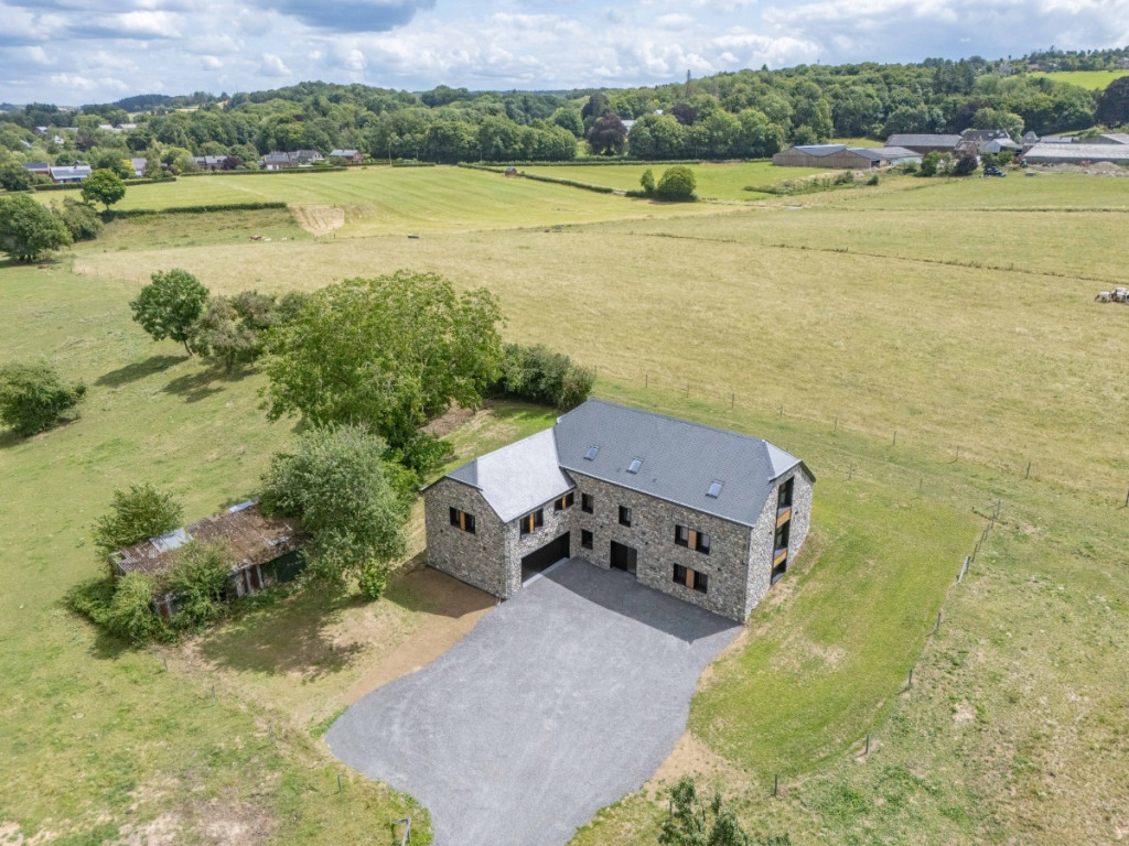 Rue de la carrière - 40 - - 6900