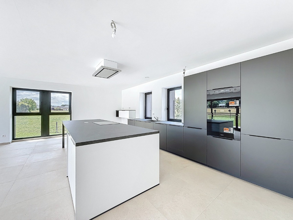 Rue de la carrière - 40 - - 6900