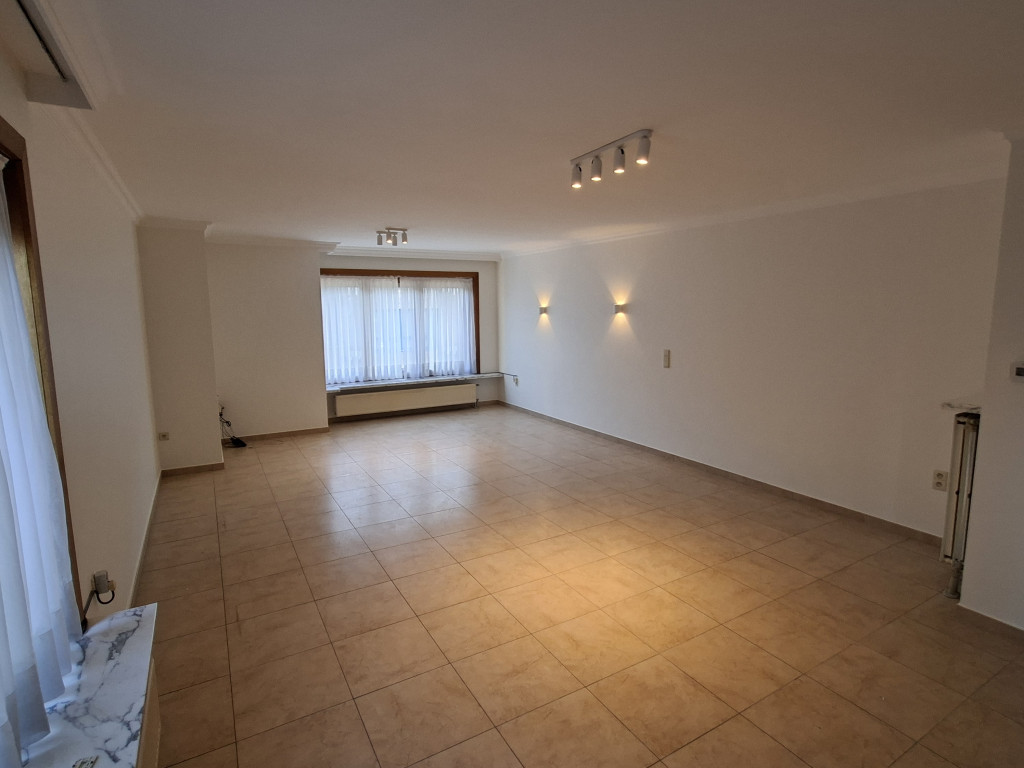 Roodbaardstraat - 1 - 0102 - 8560