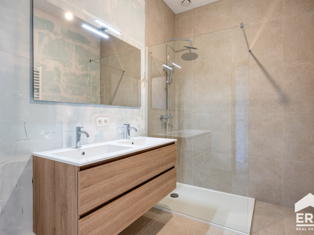 Heistraat - 2 - - 2A2 - 2440