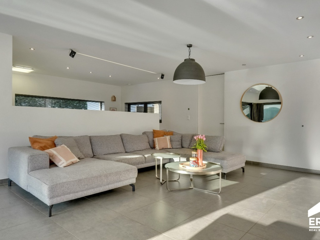 Molenweg - 84 - - 3520