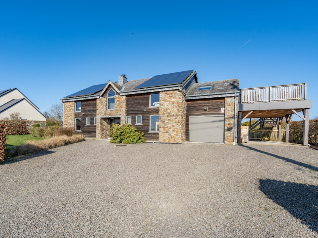 Halleux - 9 - D - 6980