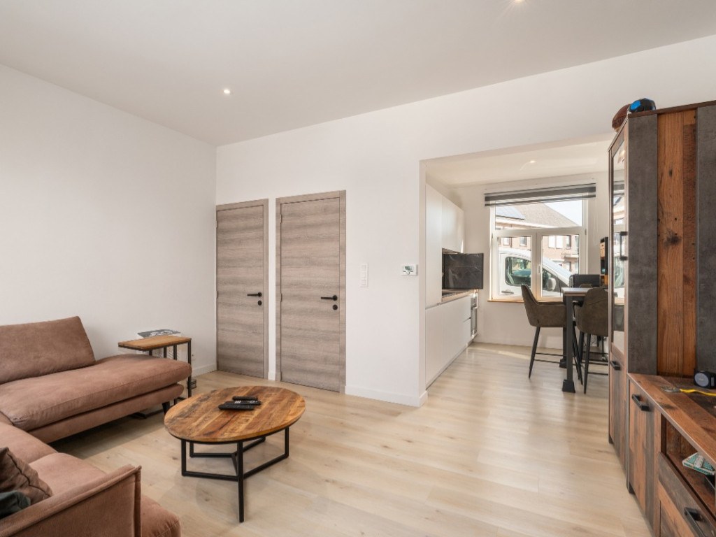 Roskotstraat - 54 - - 9240