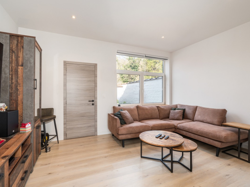 Roskotstraat - 54 - - 9240