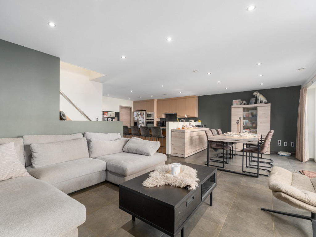 2de Jagers te Paardstraat - 6 - - 9220