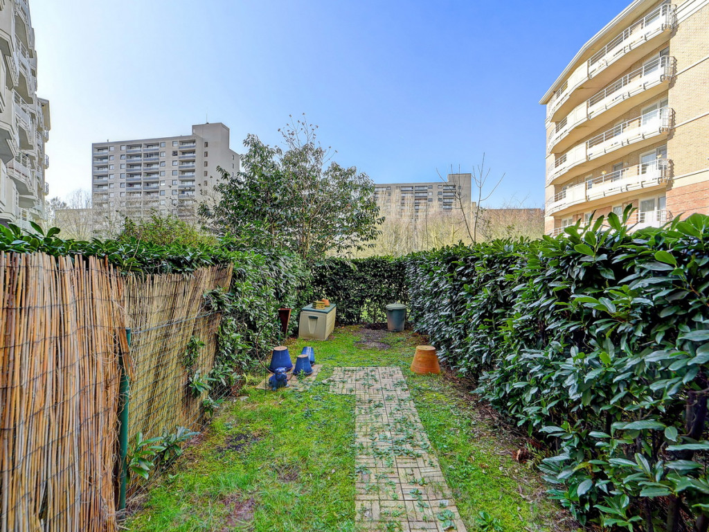 Rue d'Attique - 7 - RDC - 1200