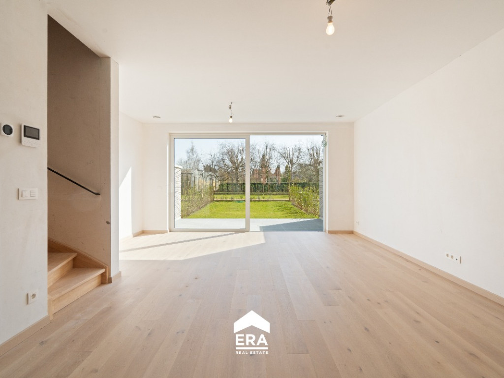 Heerweg-Zuid - 187 - - 9052