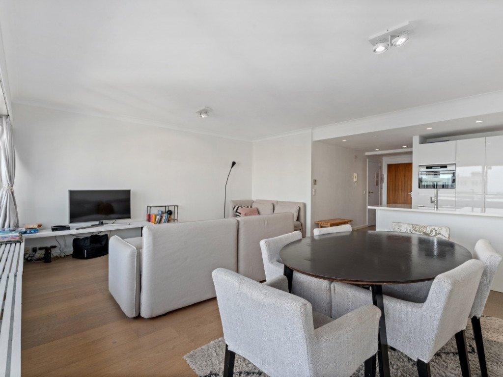 Europagalerij - 7 - 1102 - 8400