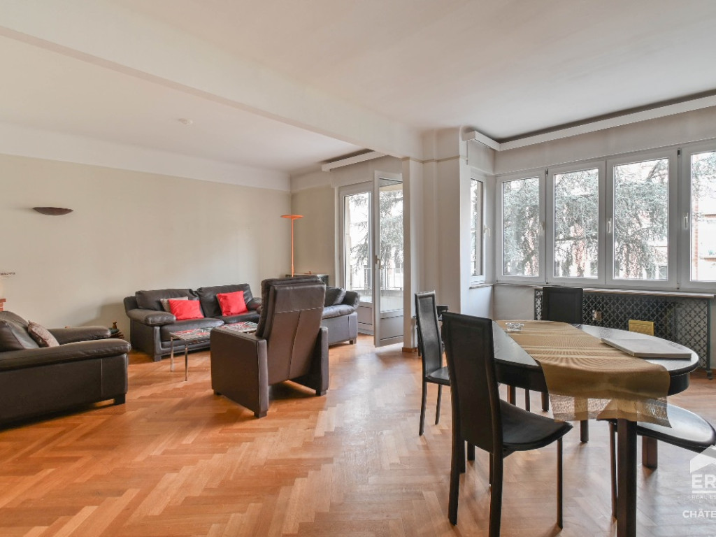 Square des Latins - 30 - - 1050