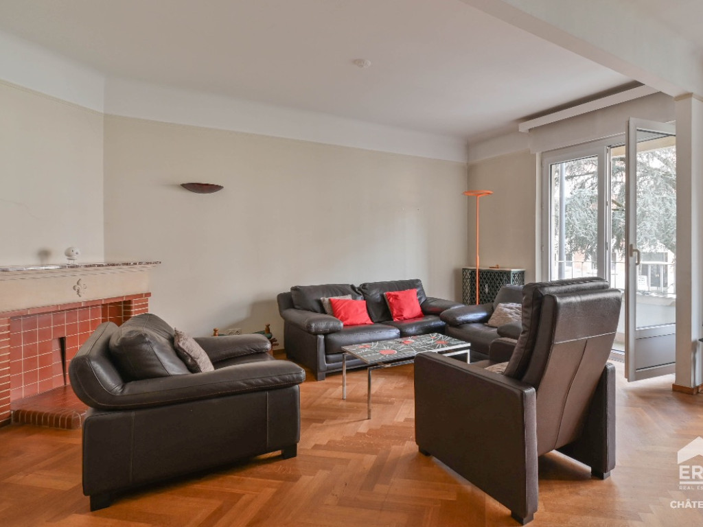 Square des Latins - 30 - - 1050