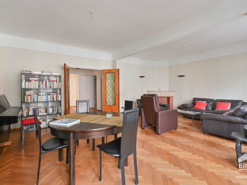 Square des Latins - 30 - - 1050