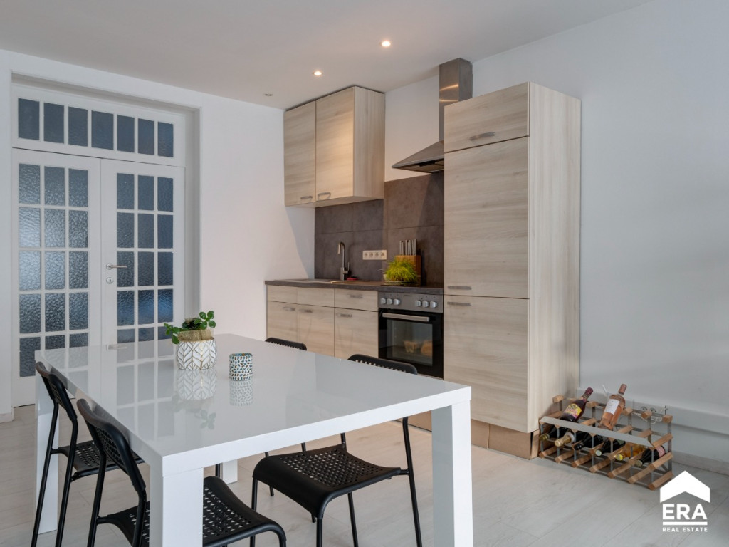 Varkensmarkt - 55 - - 3590