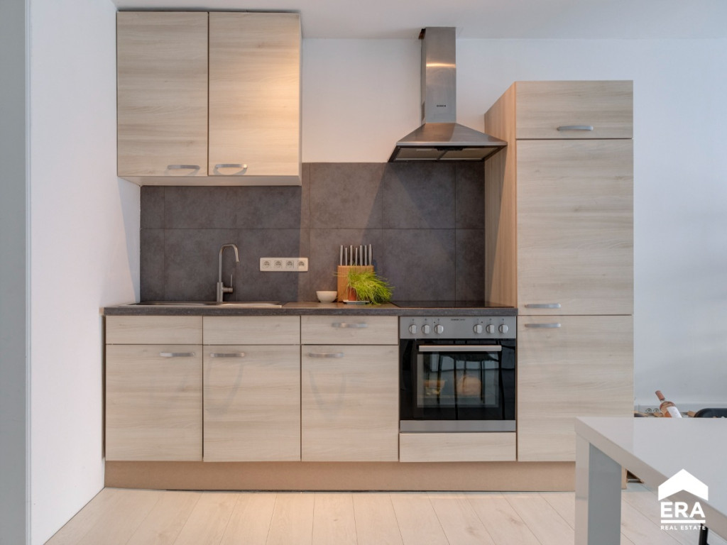 Varkensmarkt - 55 - - 3590