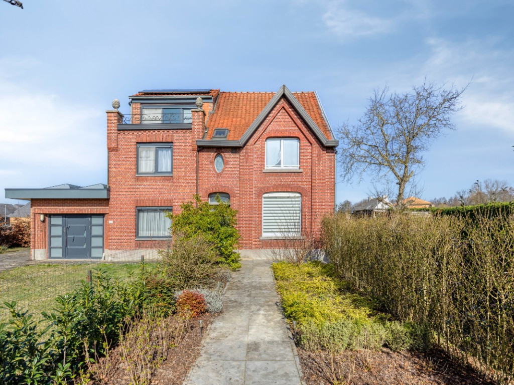 Putsebaan - 136 - - 3140