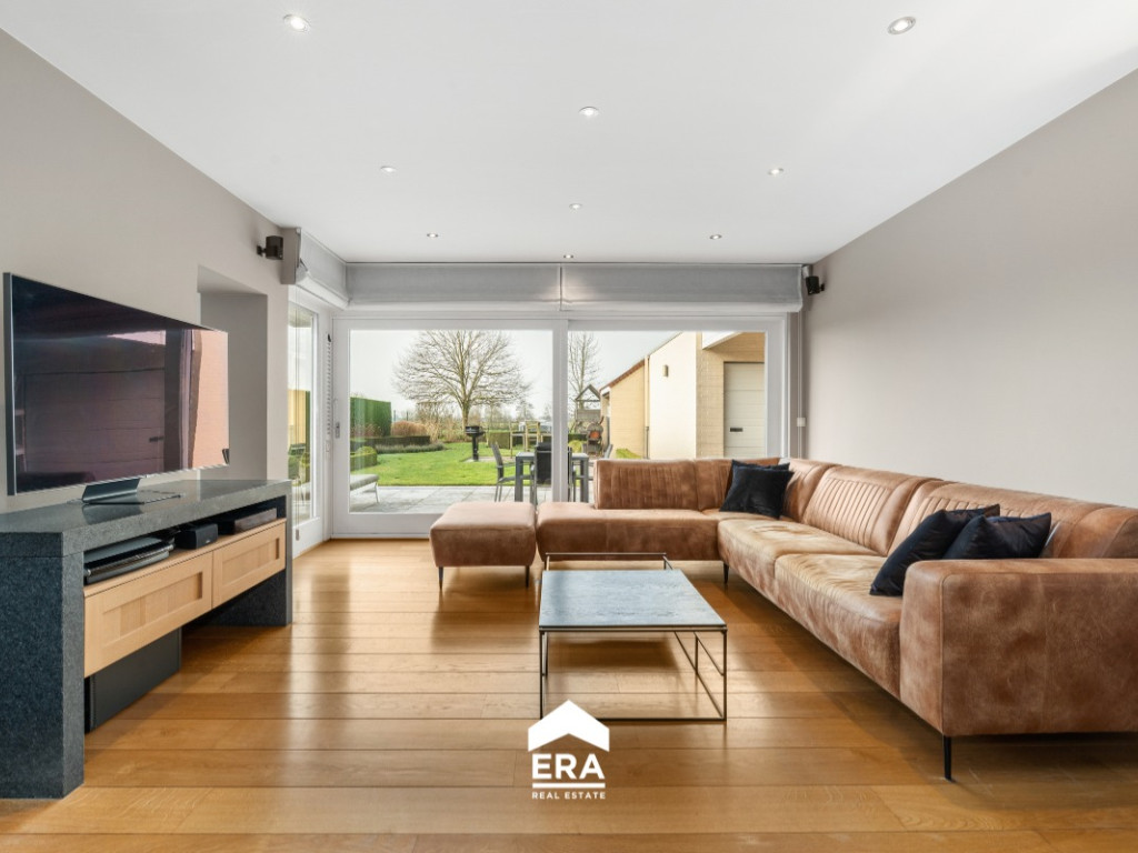 Molenstraat - 58-60 - - 9950