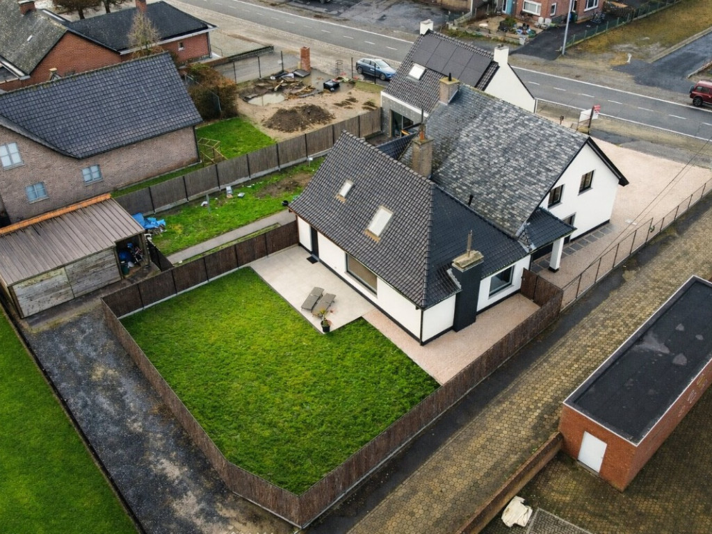 Schoolweg - 2 - - 9770