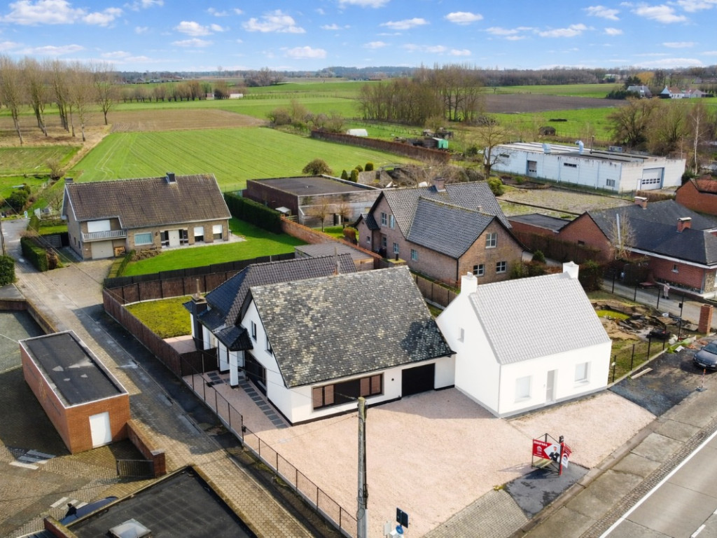 Schoolweg - 2 - - 9770