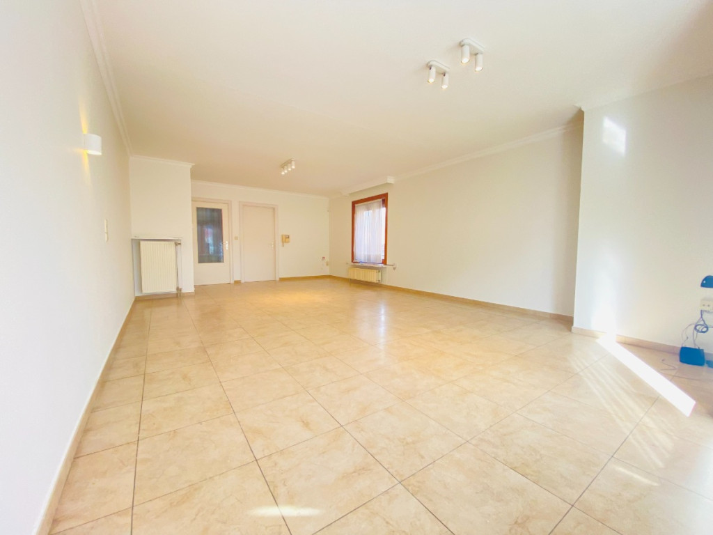 Roodbaardstraat - 1 - 0102 - 8560