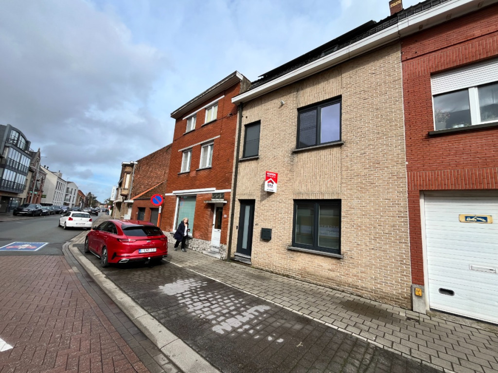 Rumbeeksesteenweg - 403 - - 8800