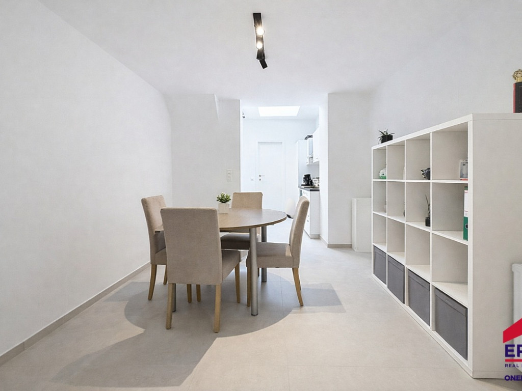 Avenue Reine Astrid - 64 - - 4500