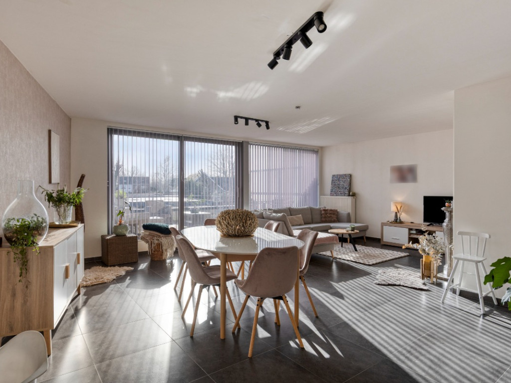 Dorpsstraat - 78 - 101 - 2830