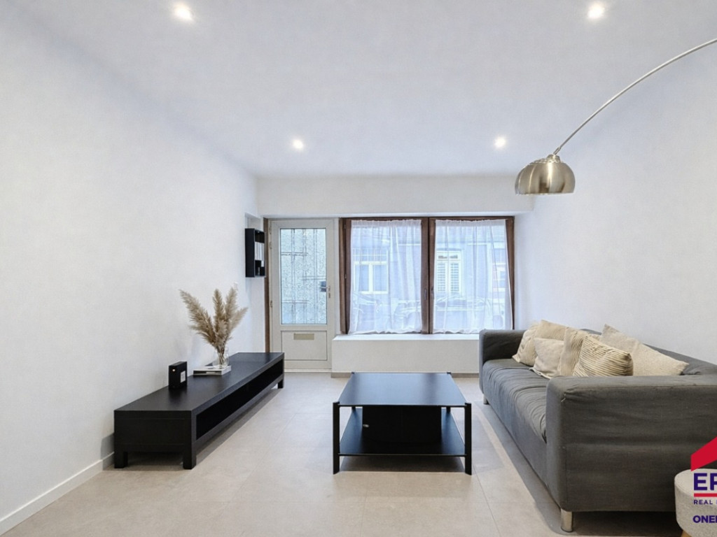 Avenue Reine Astrid - 64 - - 4500