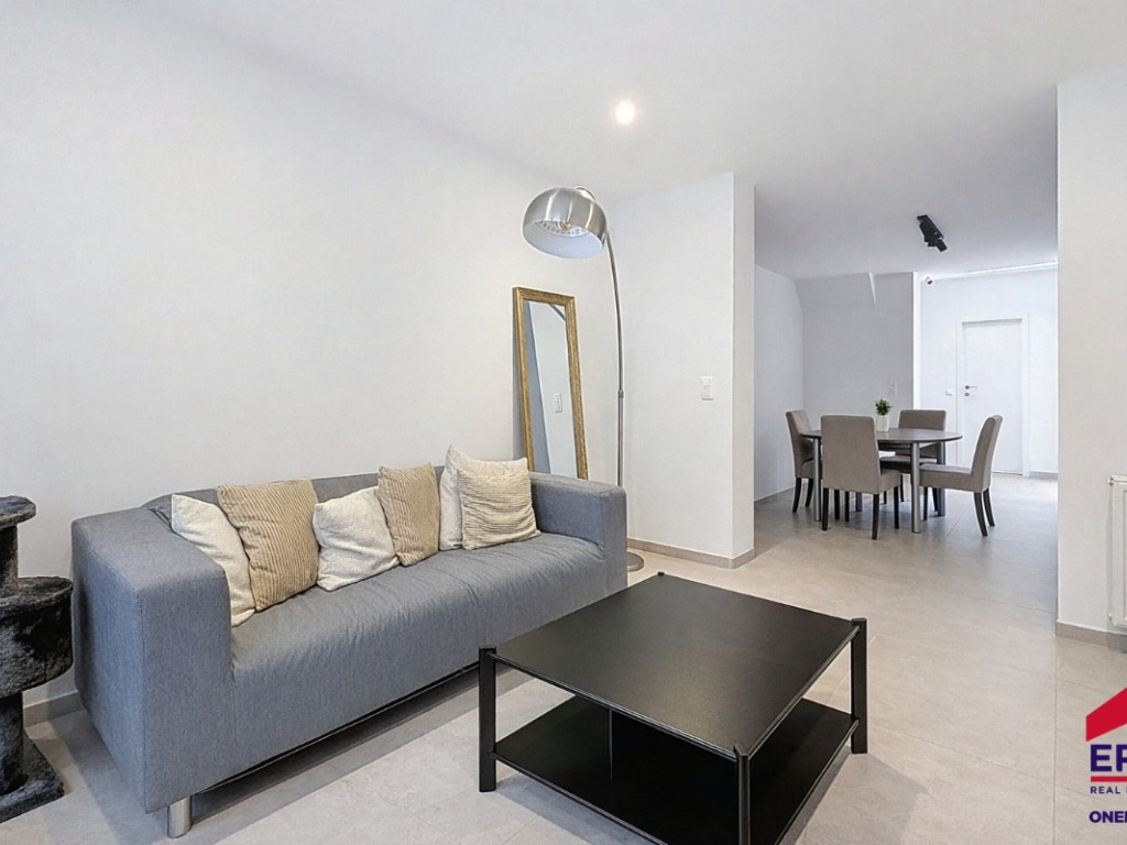 Avenue Reine Astrid - 64 - - 4500