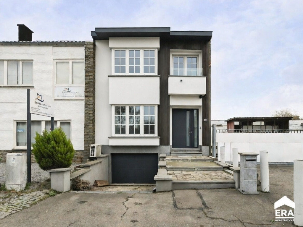 Montenakenweg - 44 - - 3800