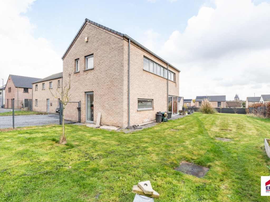 Rue Ursmar Fierain - 6 - - 7060